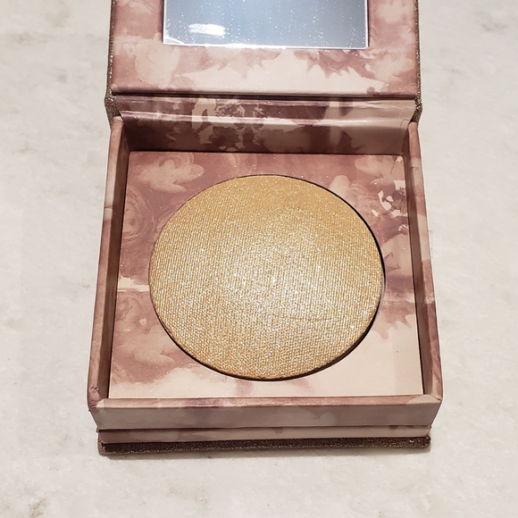 Urban Decay Naked illuminated Shimmering Powder for Face and Body "Luminous" - Picture 1 of 12